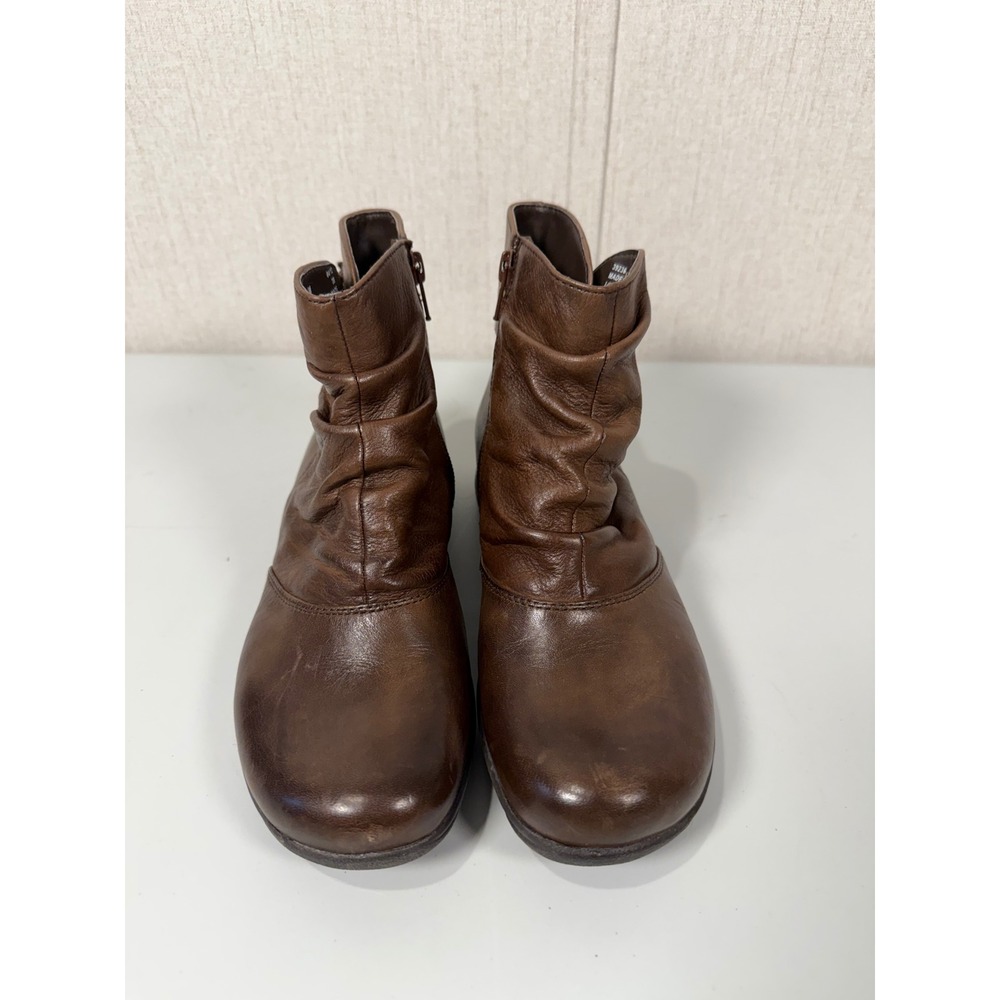Clarks‎ Brown Leather Zip Comfort Ankle Boots Womens Size 6.5 M Style 39236 - Picture 2 of 11